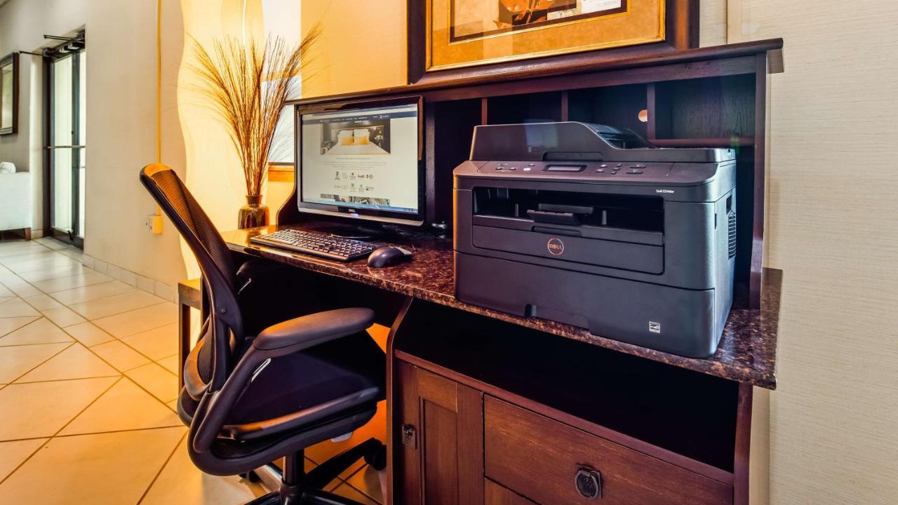 Best Western Northgate Inn Pampa Экстерьер фото